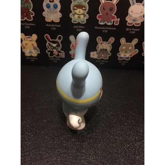 Kidrobot Dunny Fatale Series 3" CW Duck 2/25 2010 Urban Vinyl Toy Figure - Picture 5 of 8